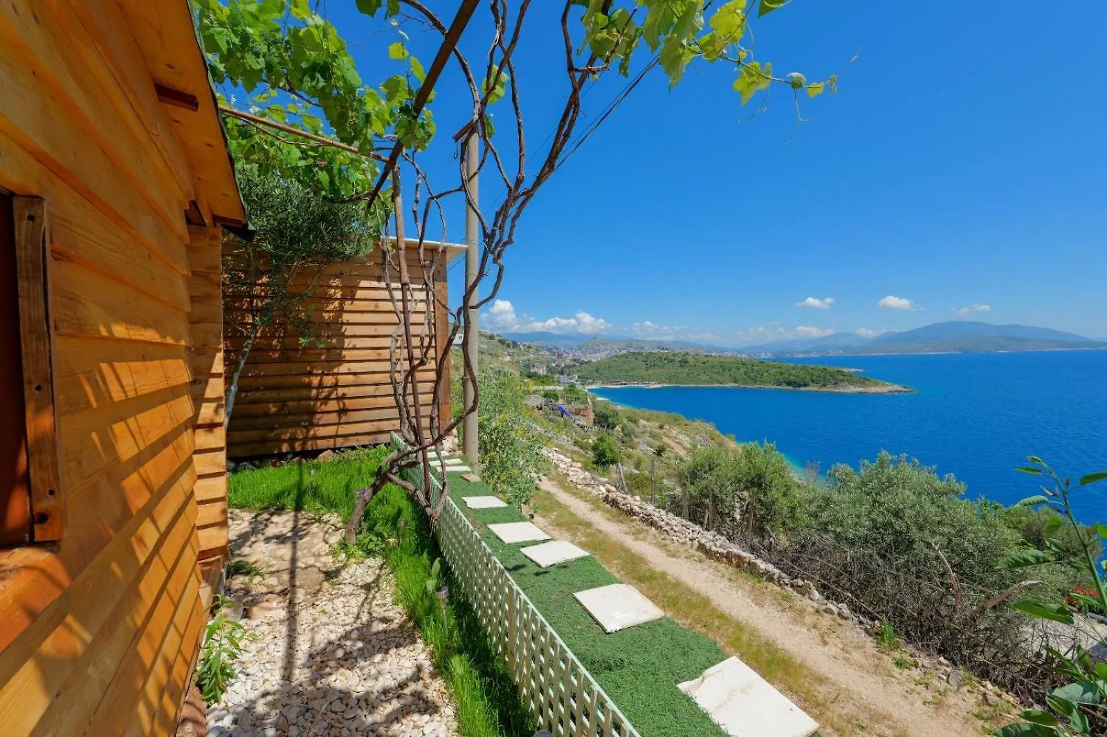 Vila Fjona Sarande 0*,