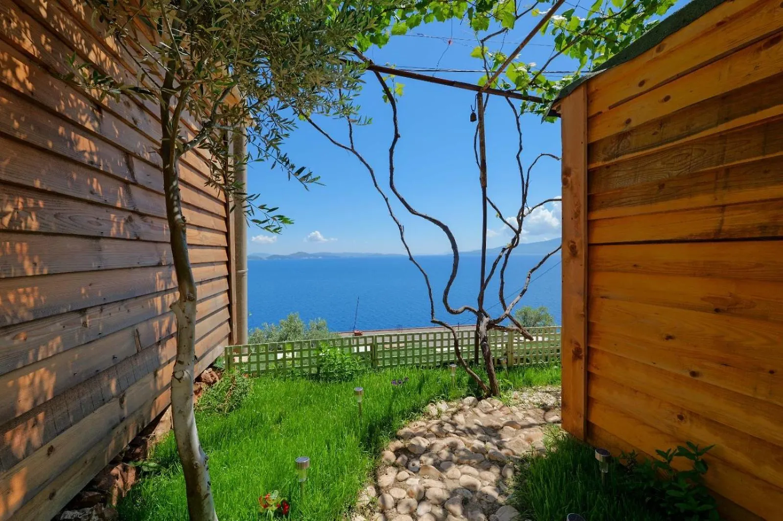 Vila Fjona Sarande 0*,
